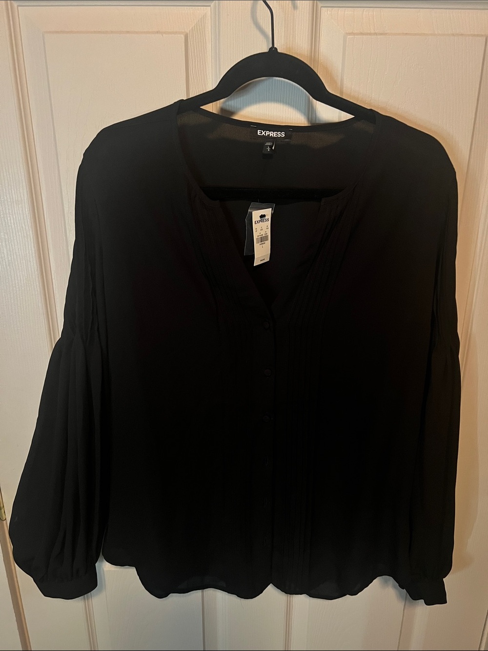 Express Black Button-Front Long-Sleeve Blouse